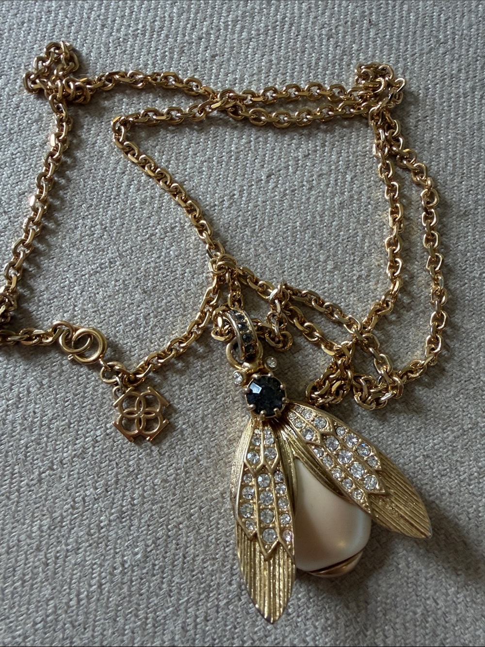 Ann Taylor Signed Gold Tone Pearl Crystal Bumblebee Statement Pendant Necklace